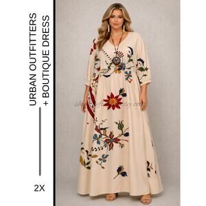 MSRP: $87✨ Boutique Floral Maxi Dress + NEW Urban Outfitters Necklace | Size 2X✨